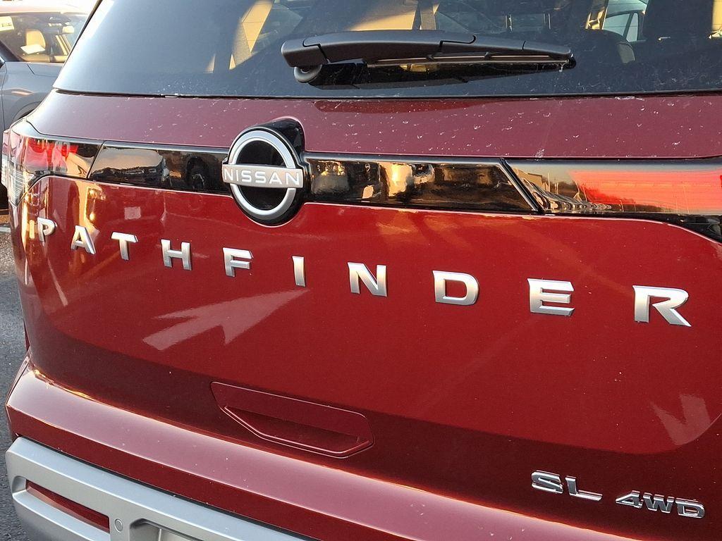 new 2025 Nissan Pathfinder car, priced at $51,115