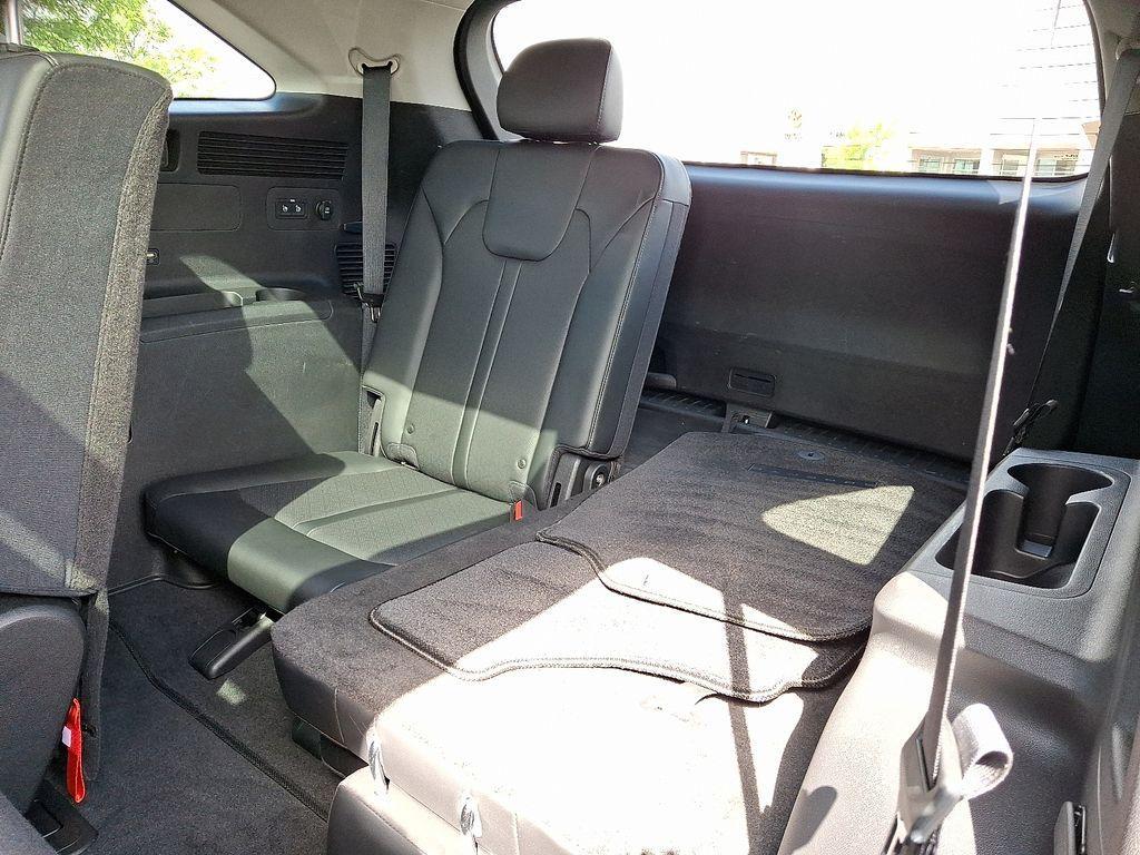 used 2022 Kia Sorento car, priced at $28,960