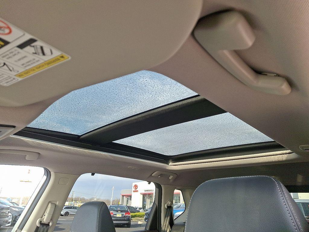 used 2021 Nissan Rogue car, priced at $22,817