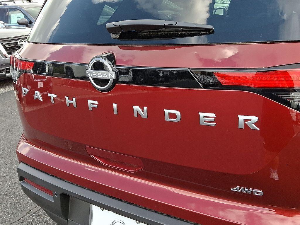 new 2025 Nissan Pathfinder car, priced at $46,870