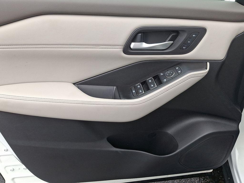 used 2022 Nissan Rogue car, priced at $29,094