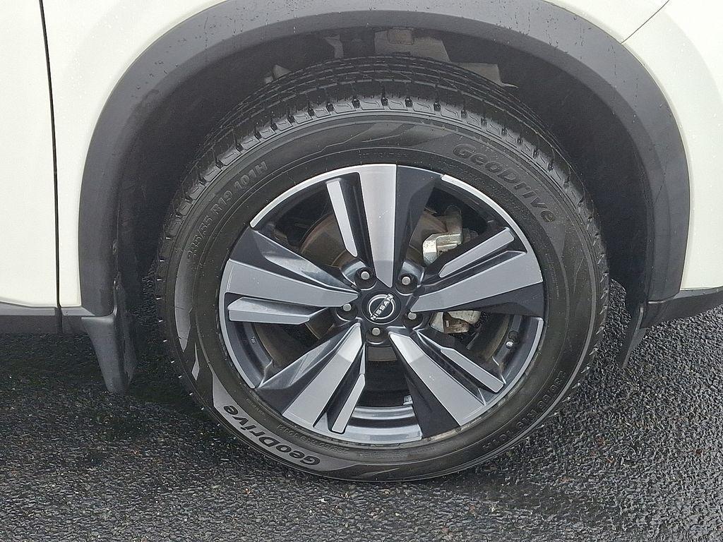 used 2022 Nissan Rogue car, priced at $29,094