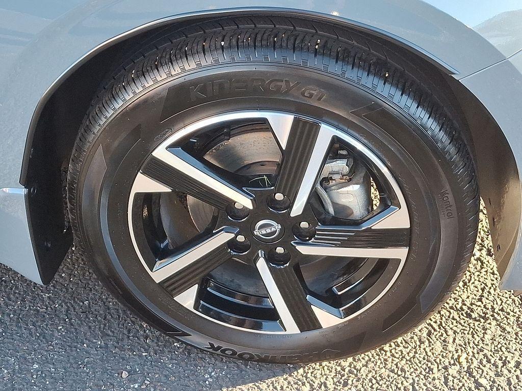 used 2024 Nissan Sentra car, priced at $22,951