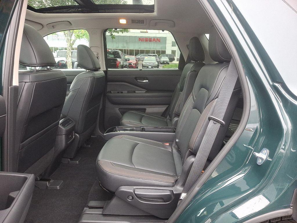 used 2022 Nissan Pathfinder car, priced at $33,000