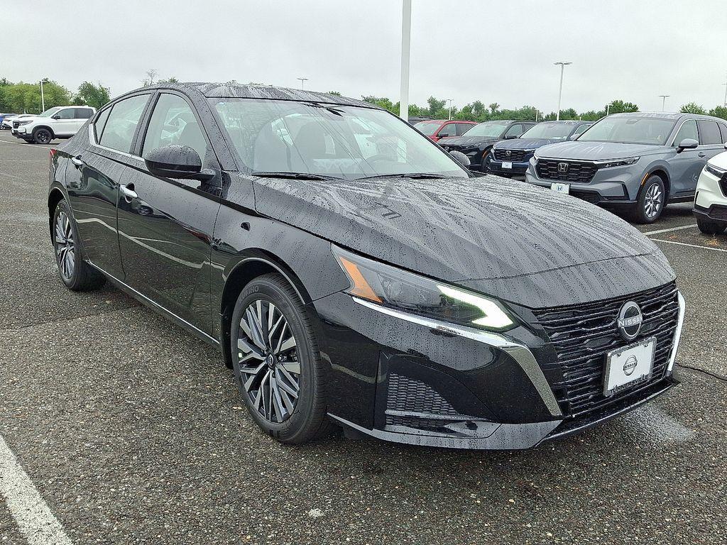 new 2025 Nissan Altima car, priced at $32,325