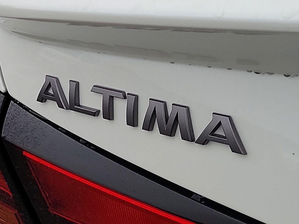 new 2025 Nissan Altima car, priced at $31,095