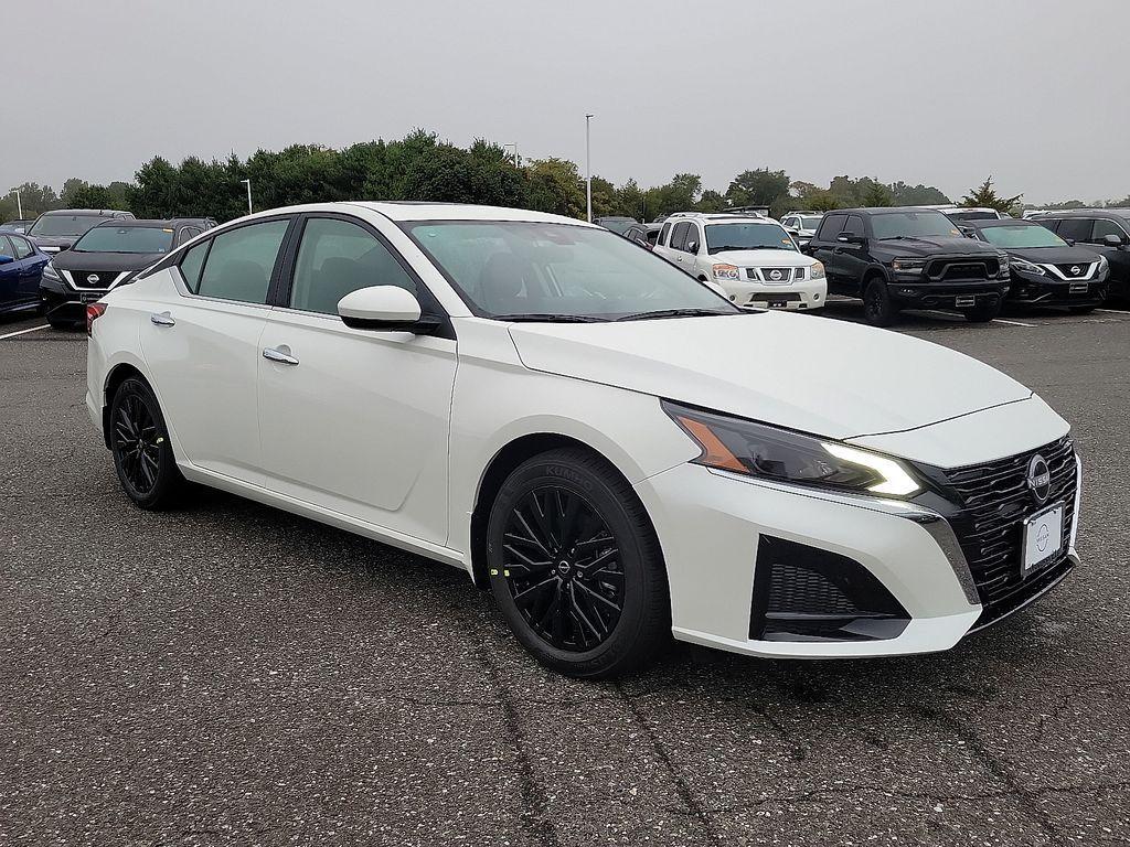 new 2025 Nissan Altima car, priced at $31,095