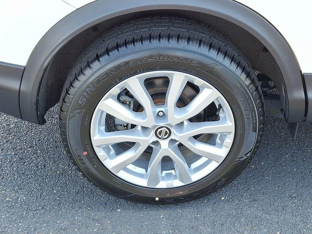 used 2022 Nissan Rogue Sport car, priced at $25,151