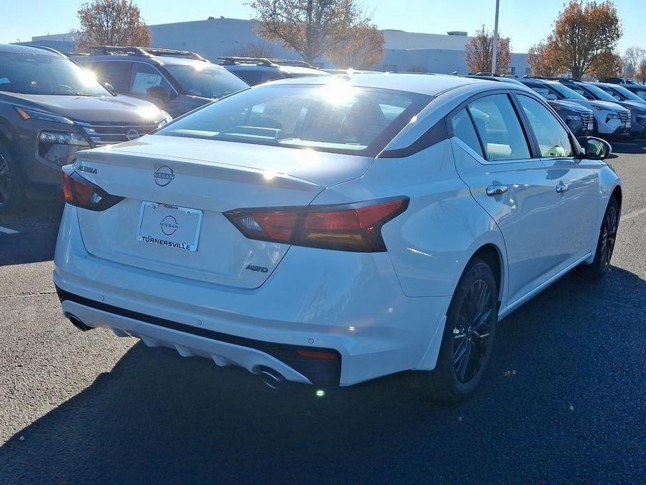 new 2025 Nissan Altima car, priced at $32,390