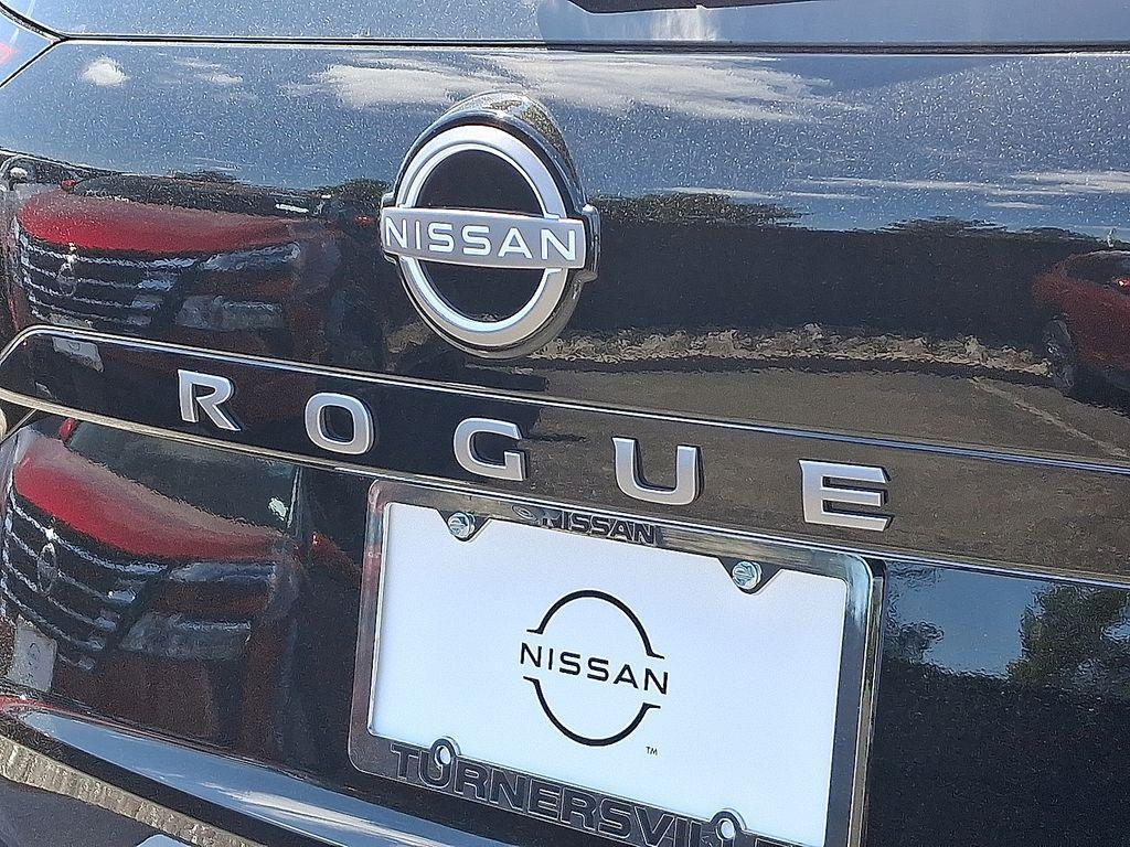 new 2025 Nissan Rogue car, priced at $31,985