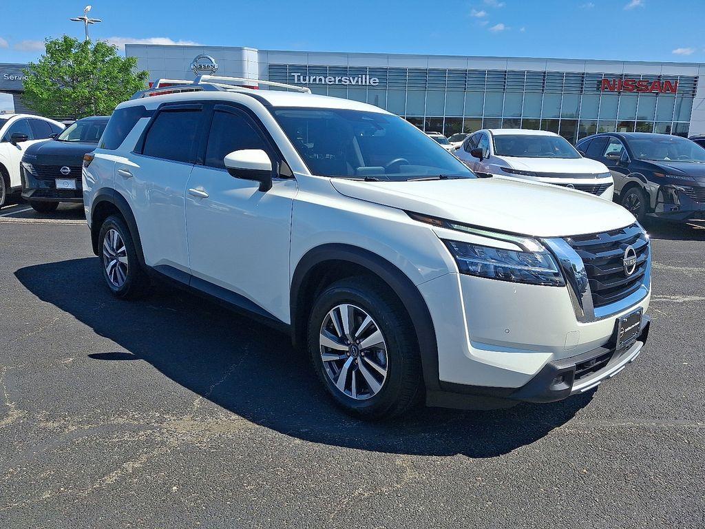 used 2024 Nissan Pathfinder car, priced at $38,586