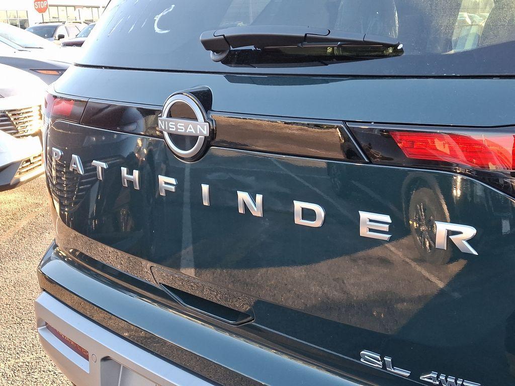 new 2025 Nissan Pathfinder car, priced at $50,690