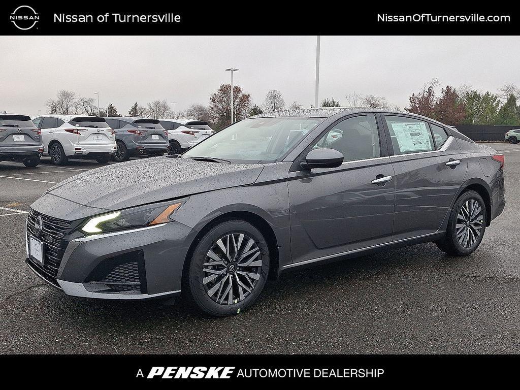 new 2025 Nissan Altima car, priced at $32,275
