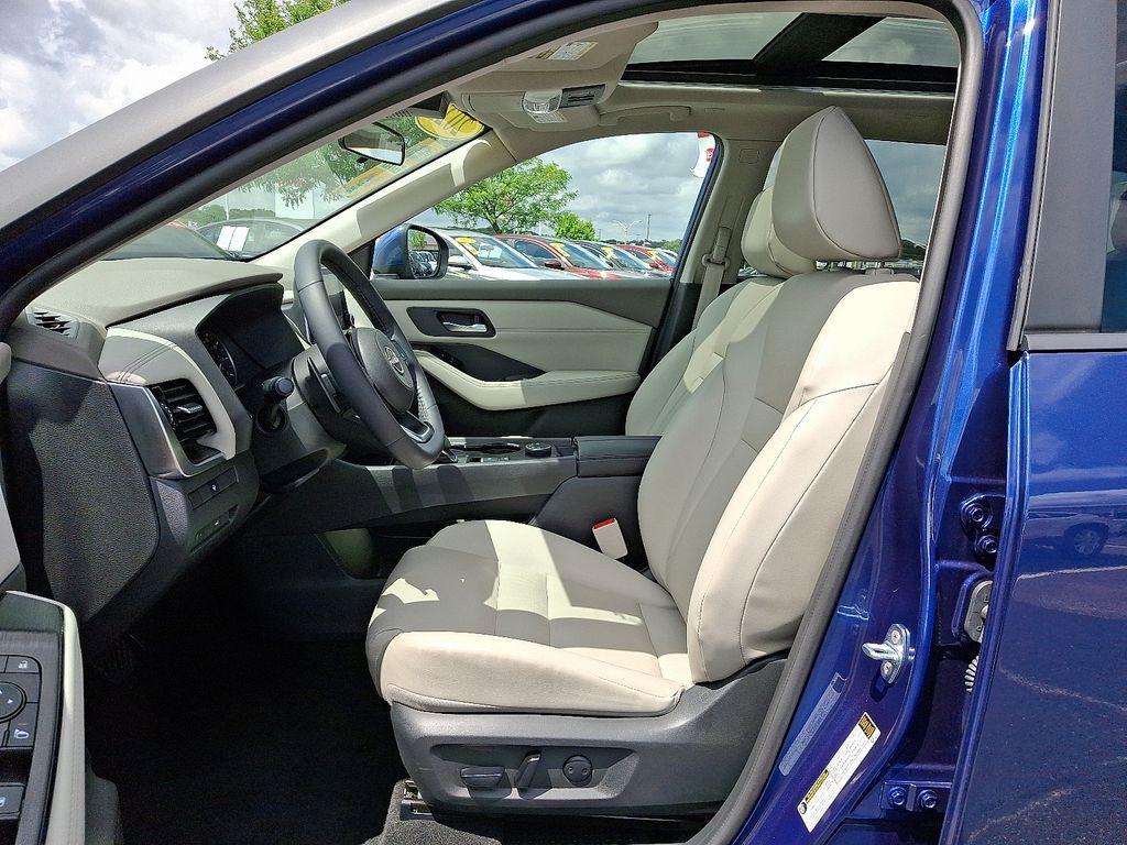 used 2022 Nissan Rogue car, priced at $27,358