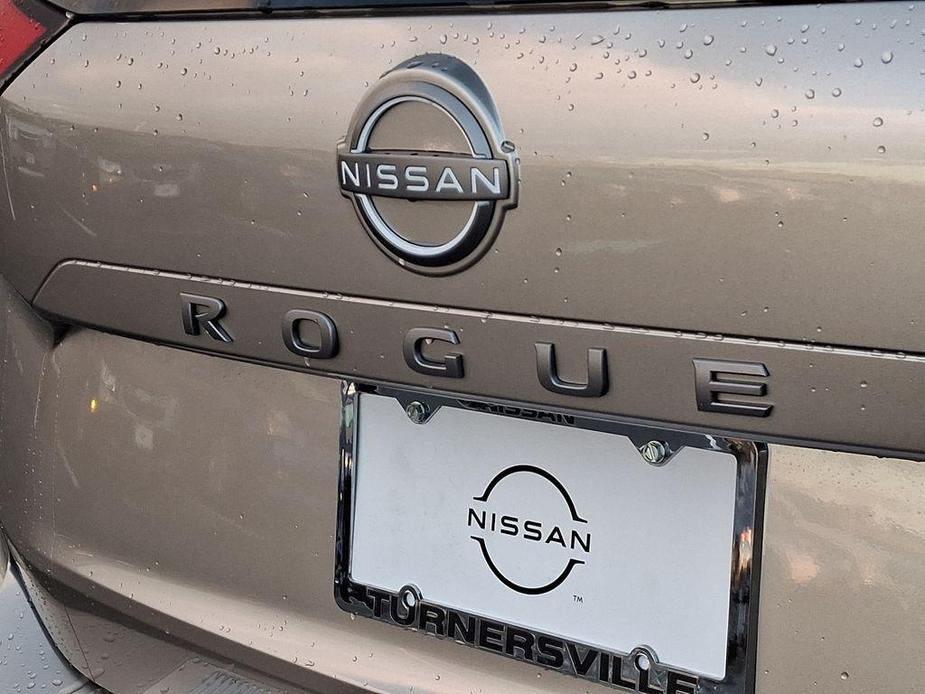 new 2025 Nissan Rogue car, priced at $44,025