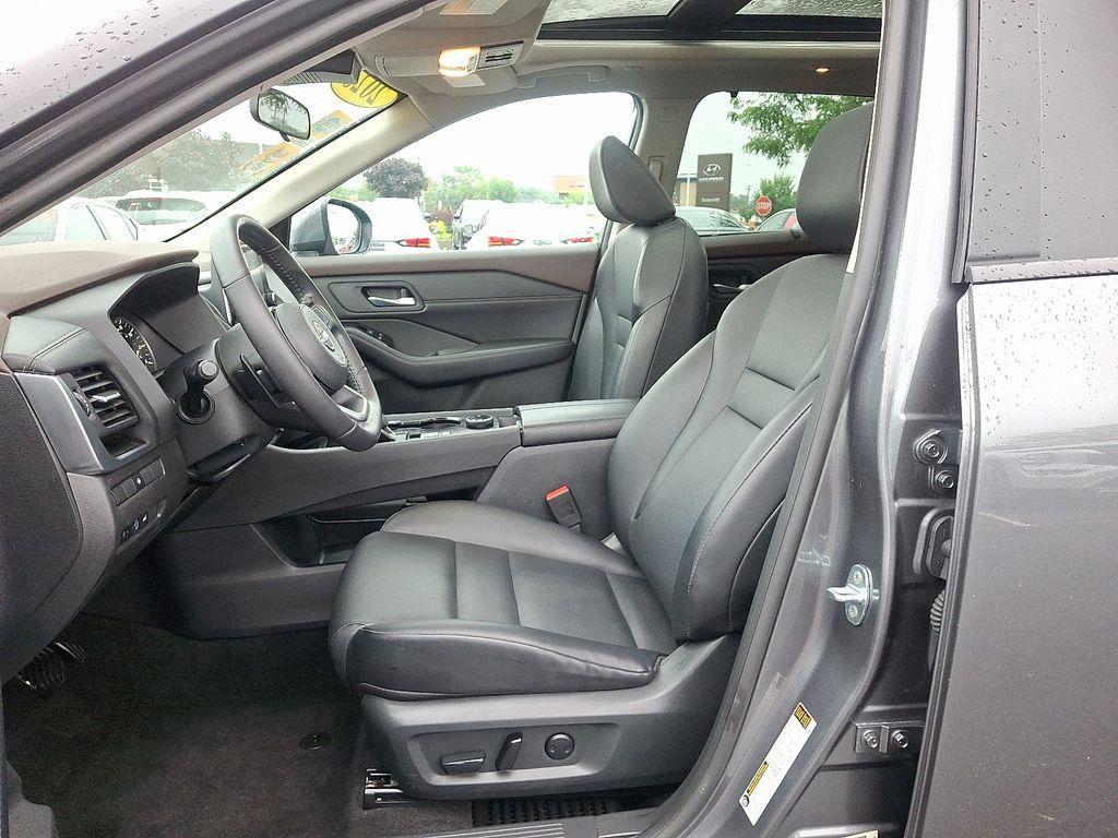 used 2023 Nissan Rogue car, priced at $25,615