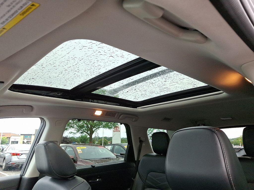 used 2022 Nissan Pathfinder car, priced at $35,338