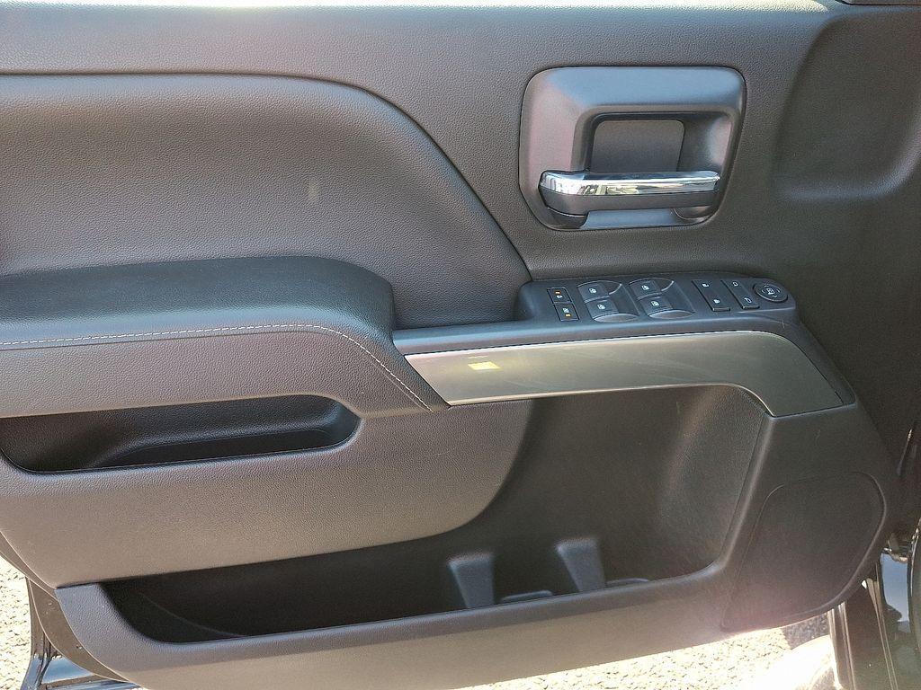 used 2018 Chevrolet Silverado 1500 car, priced at $30,381