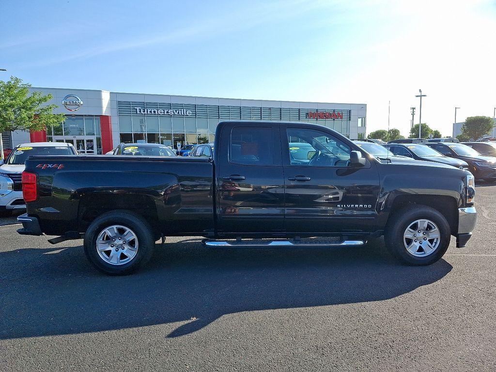 used 2018 Chevrolet Silverado 1500 car, priced at $30,381