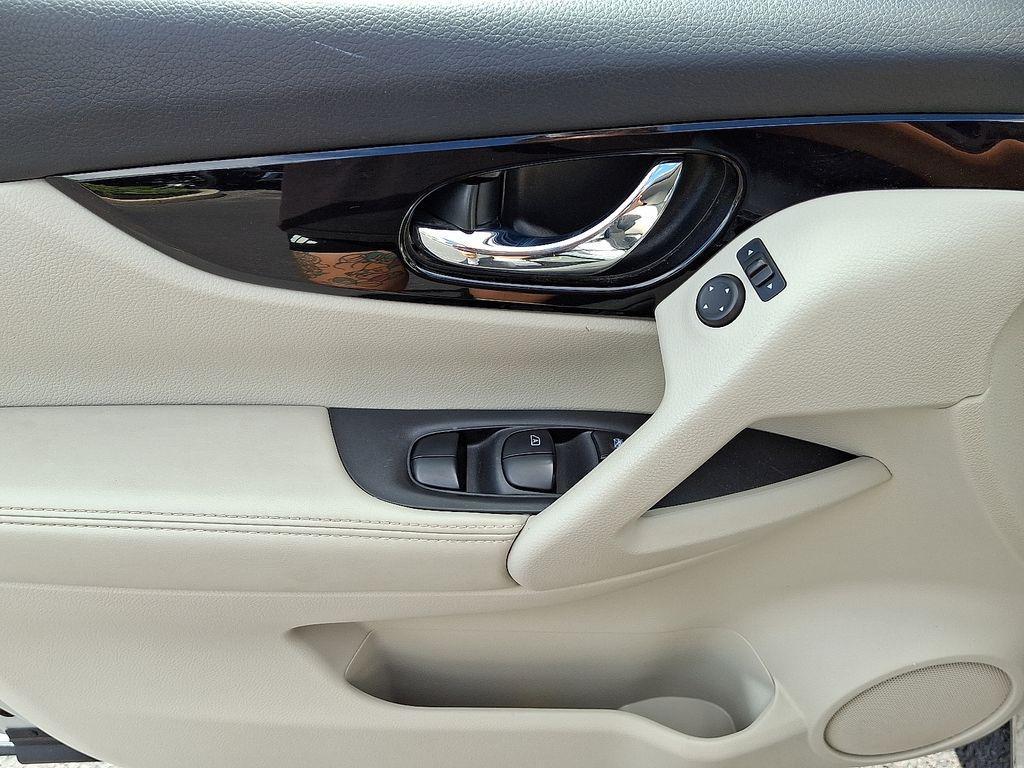 used 2020 Nissan Rogue Sport car, priced at $20,530