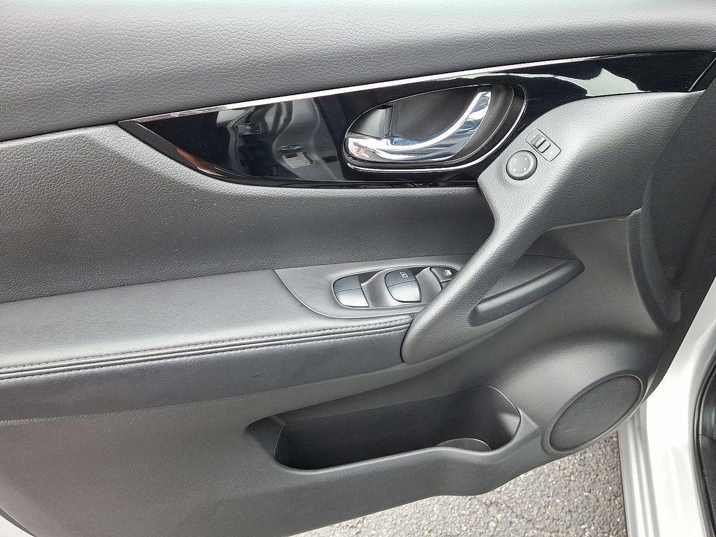 used 2020 Nissan Rogue Sport car, priced at $20,192