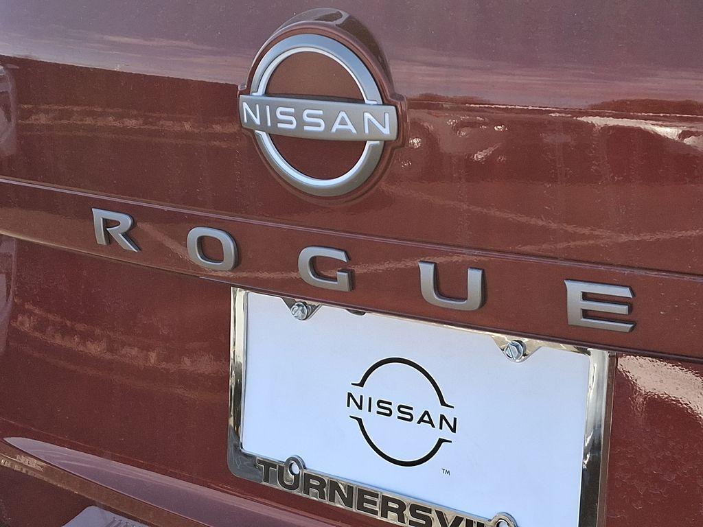 new 2025 Nissan Rogue car, priced at $40,275