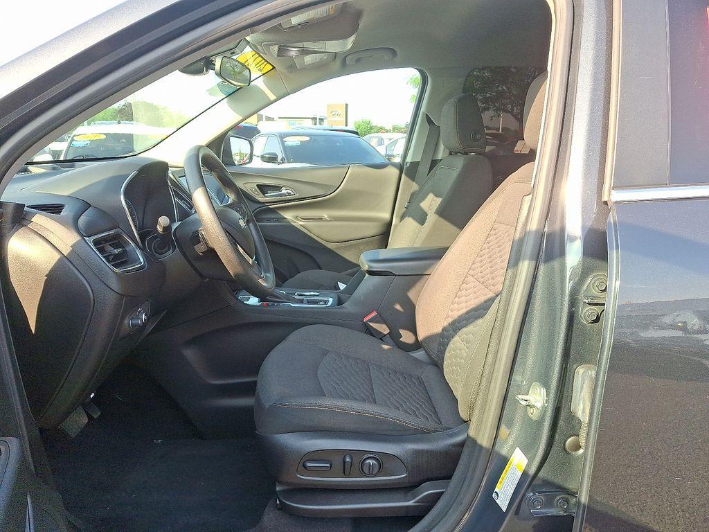 used 2021 Chevrolet Equinox car, priced at $18,298