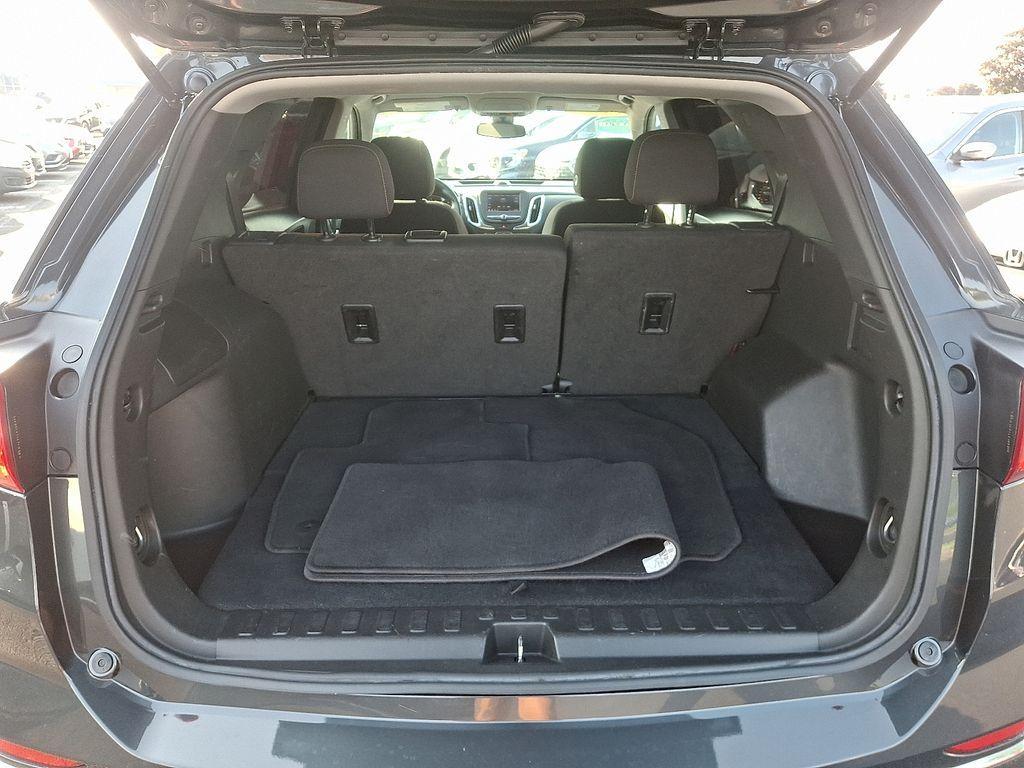 used 2021 Chevrolet Equinox car, priced at $18,298