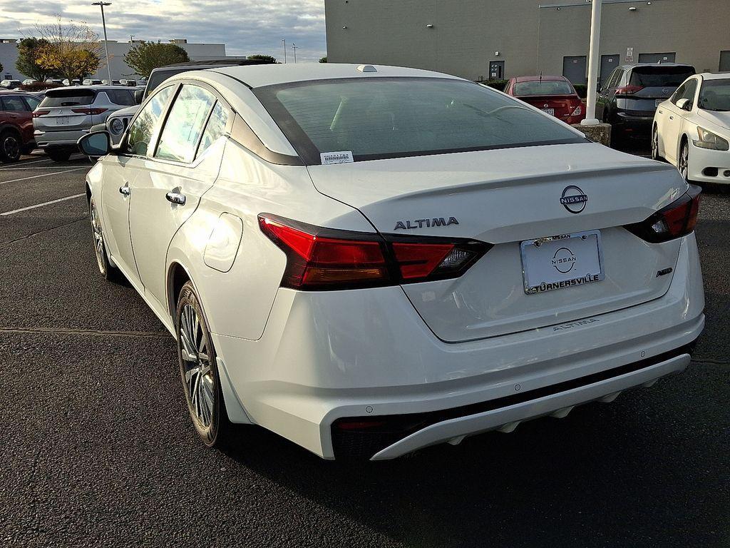 new 2025 Nissan Altima car, priced at $32,280