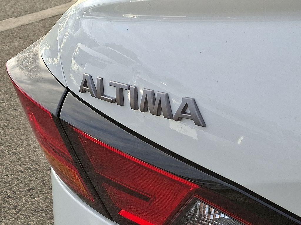 new 2025 Nissan Altima car, priced at $32,280