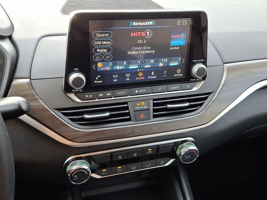 new 2025 Nissan Altima car, priced at $32,280