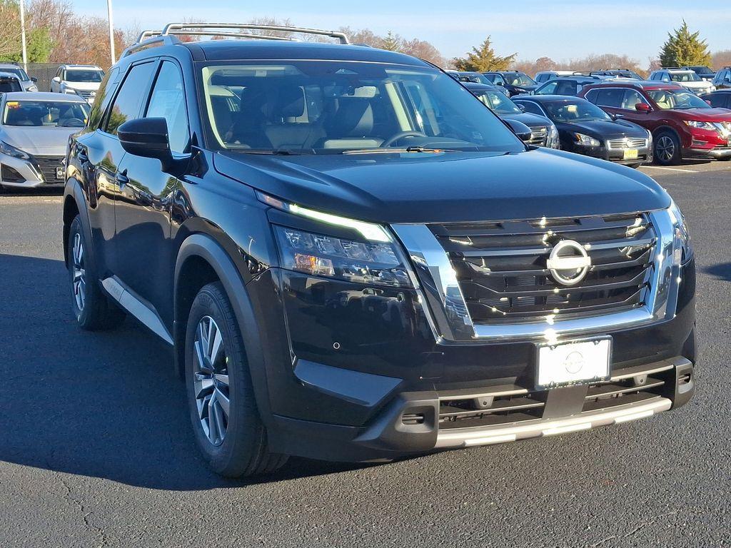 new 2025 Nissan Pathfinder car, priced at $47,700