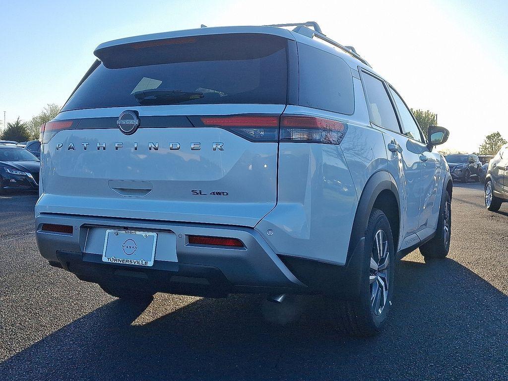 new 2025 Nissan Pathfinder car, priced at $46,925