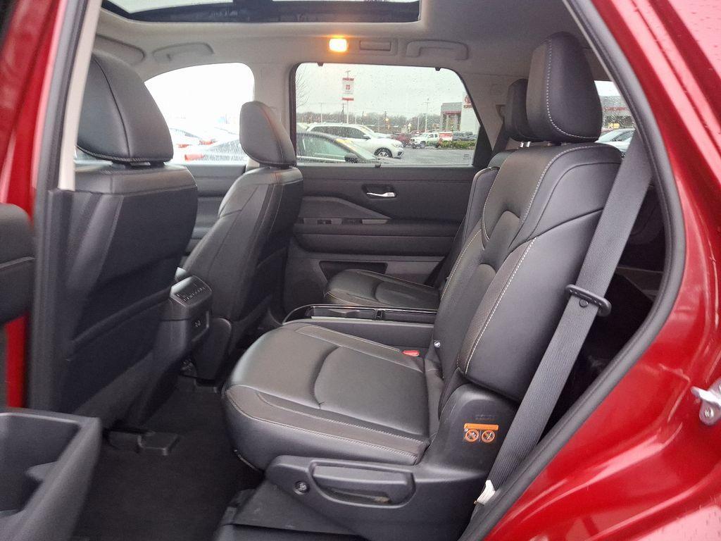 used 2023 Nissan Pathfinder car, priced at $35,093