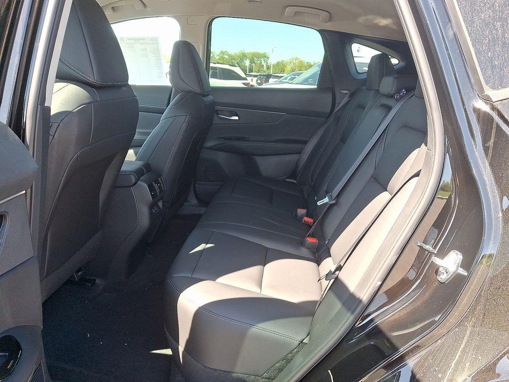 new 2025 Nissan Murano car, priced at $45,375