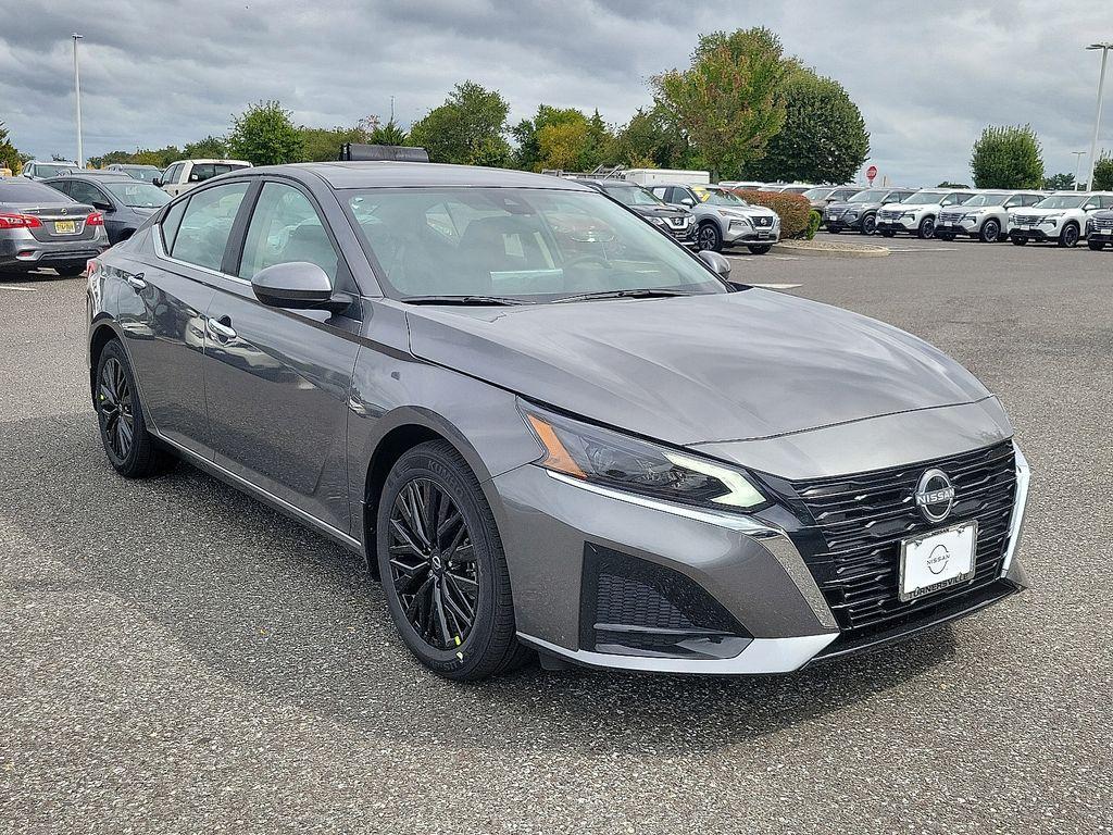 new 2025 Nissan Altima car, priced at $30,800