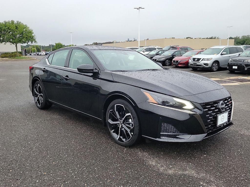 new 2025 Nissan Altima car, priced at $34,275