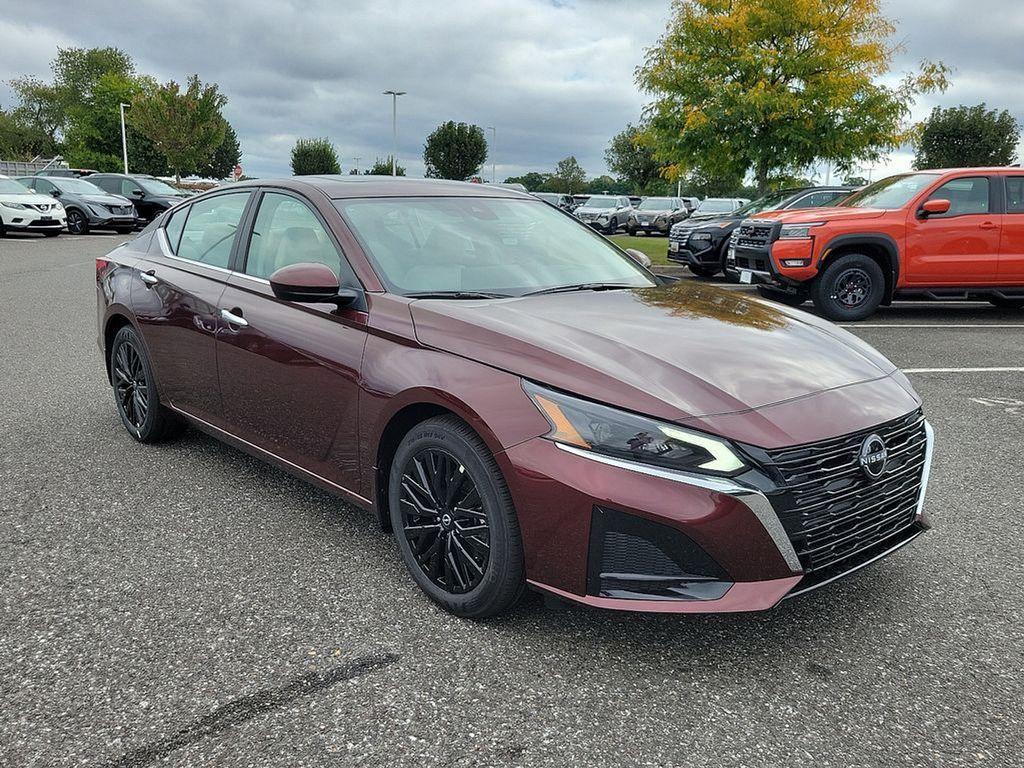 new 2025 Nissan Altima car, priced at $30,465