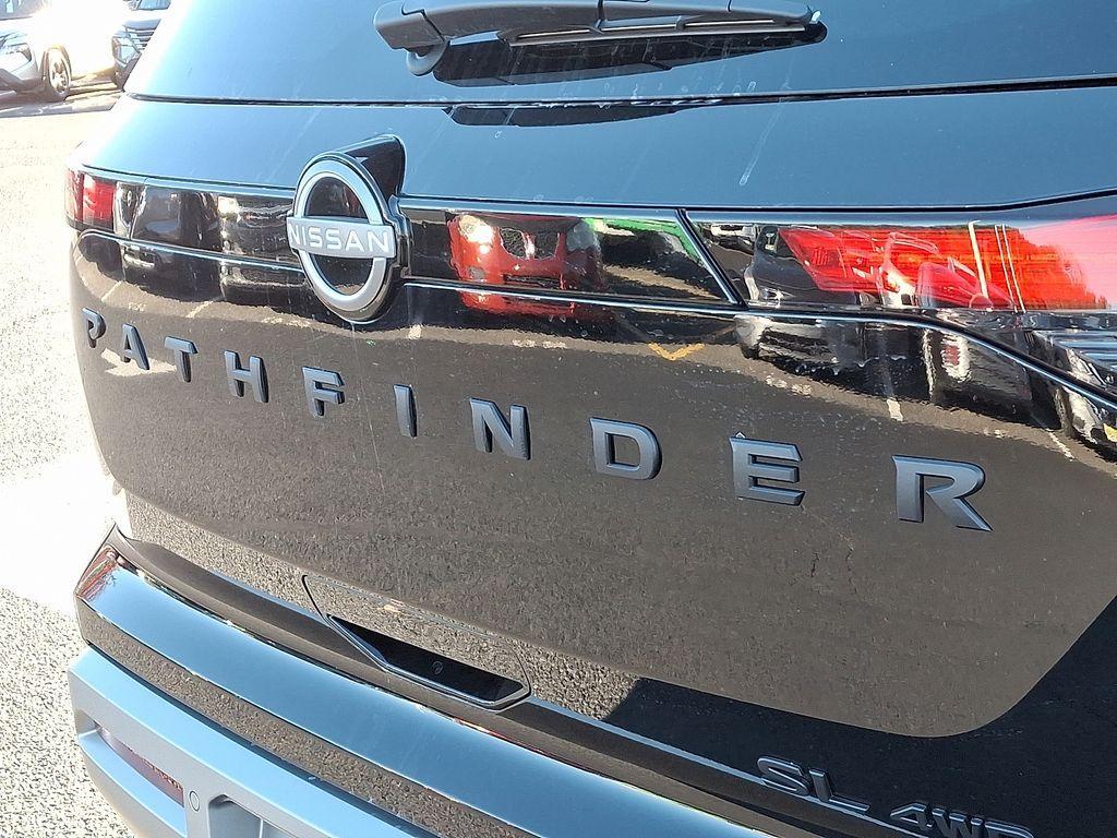 new 2025 Nissan Pathfinder car, priced at $50,875