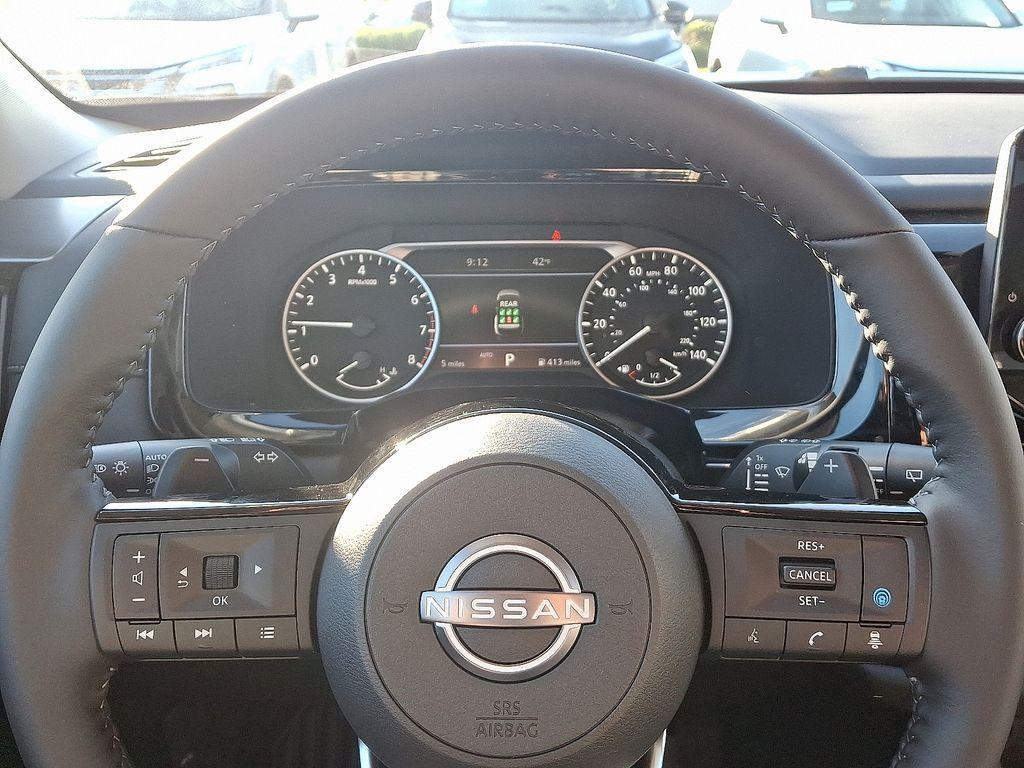 new 2025 Nissan Pathfinder car, priced at $46,255