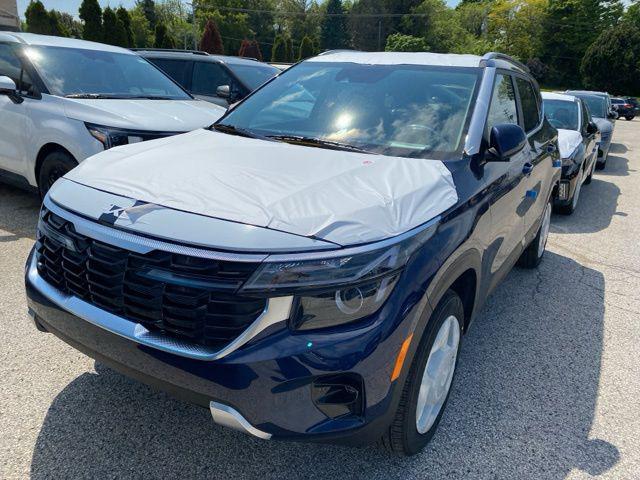 new 2025 Kia Seltos car, priced at $28,833