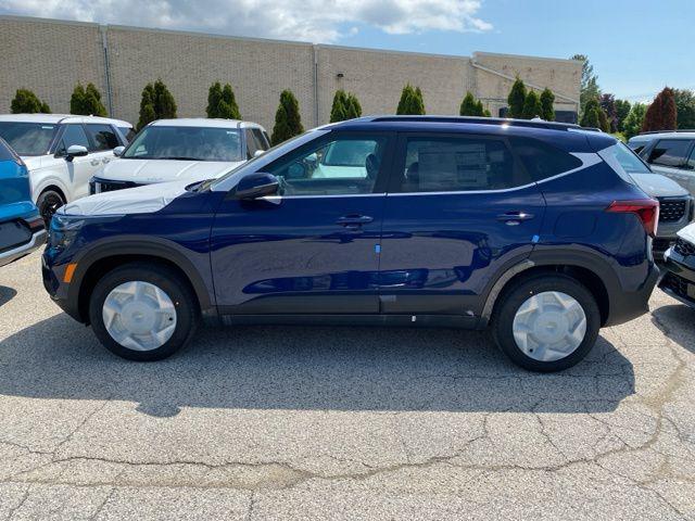new 2025 Kia Seltos car, priced at $28,833