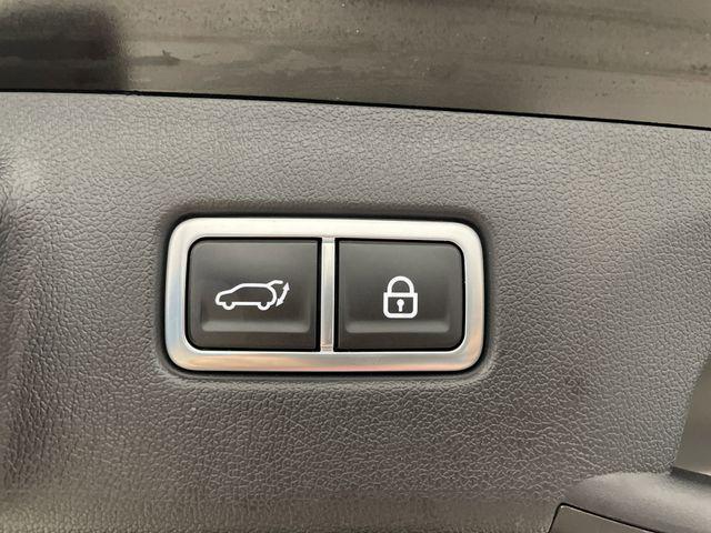 used 2023 Kia Sorento Hybrid car, priced at $27,889