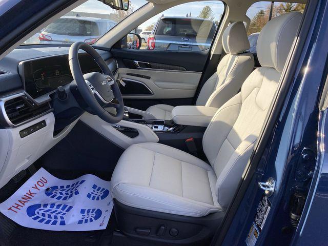 new 2025 Kia Telluride car, priced at $45,120