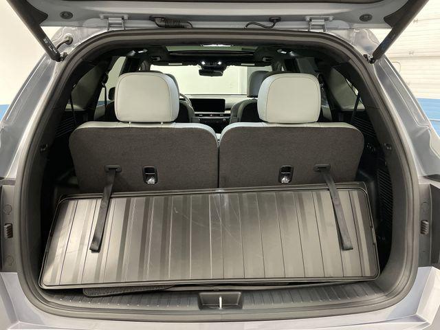 used 2025 Kia Sorento car, priced at $39,089