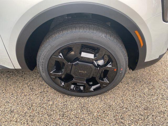 new 2026 Kia Sorento car, priced at $42,650