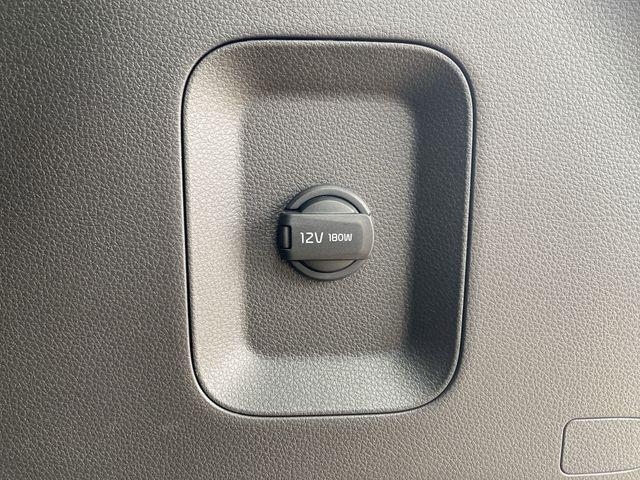 new 2025 Kia Carnival car, priced at $40,401