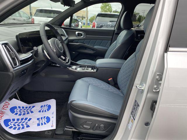 new 2025 Kia Sorento Hybrid car, priced at $47,360