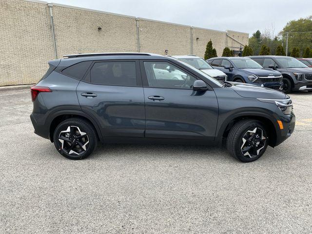 new 2025 Kia Seltos car, priced at $27,575