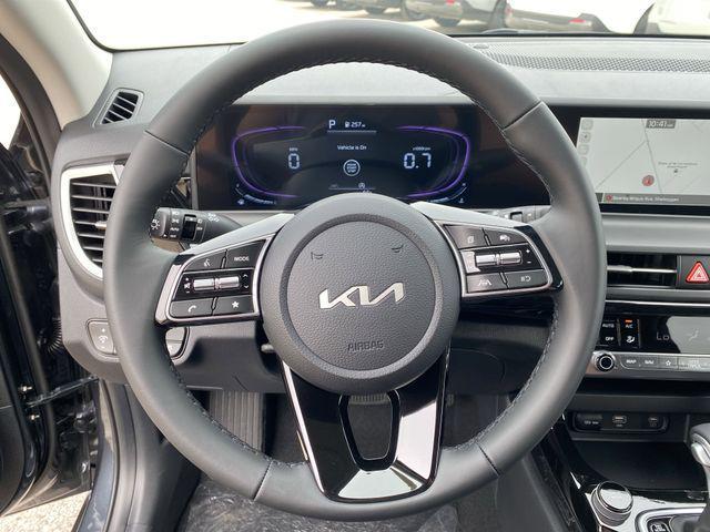 new 2025 Kia Seltos car, priced at $27,575